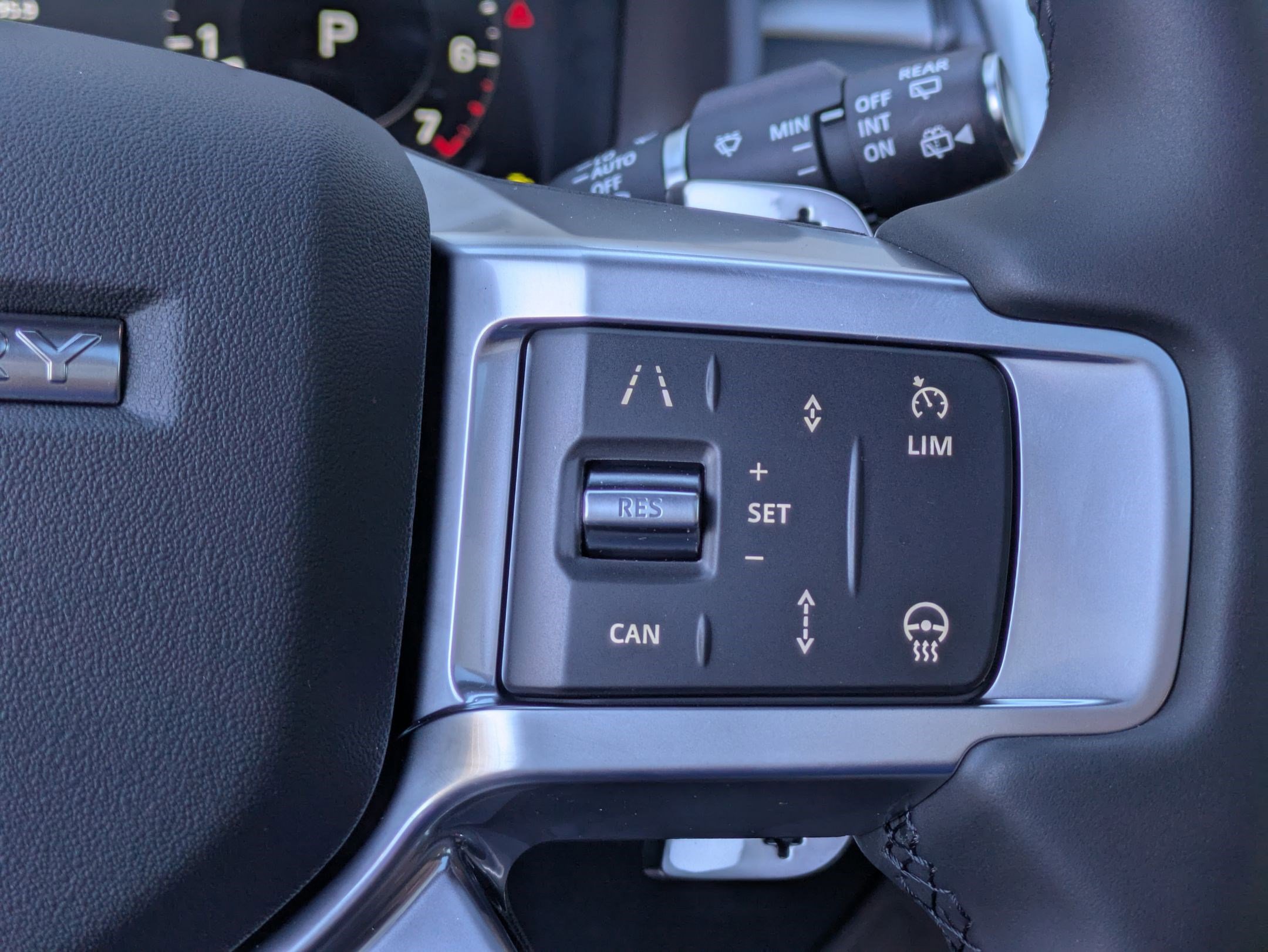 New 2026 Land Rover Discovery Limited Edition image 15