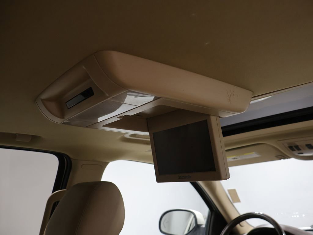 Used 2014 GMC Yukon XL Denali image 24