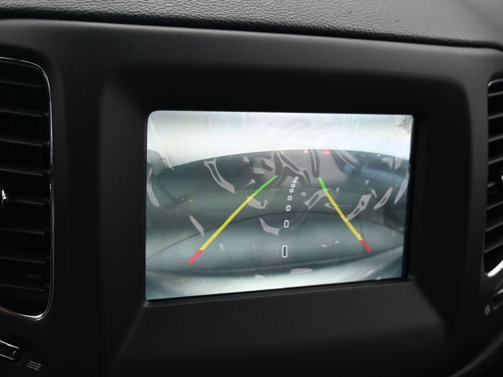 Used 2020 Jeep Compass Latitude image 19