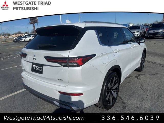 New 2026 Mitsubishi Outlander SEL FWD image 11