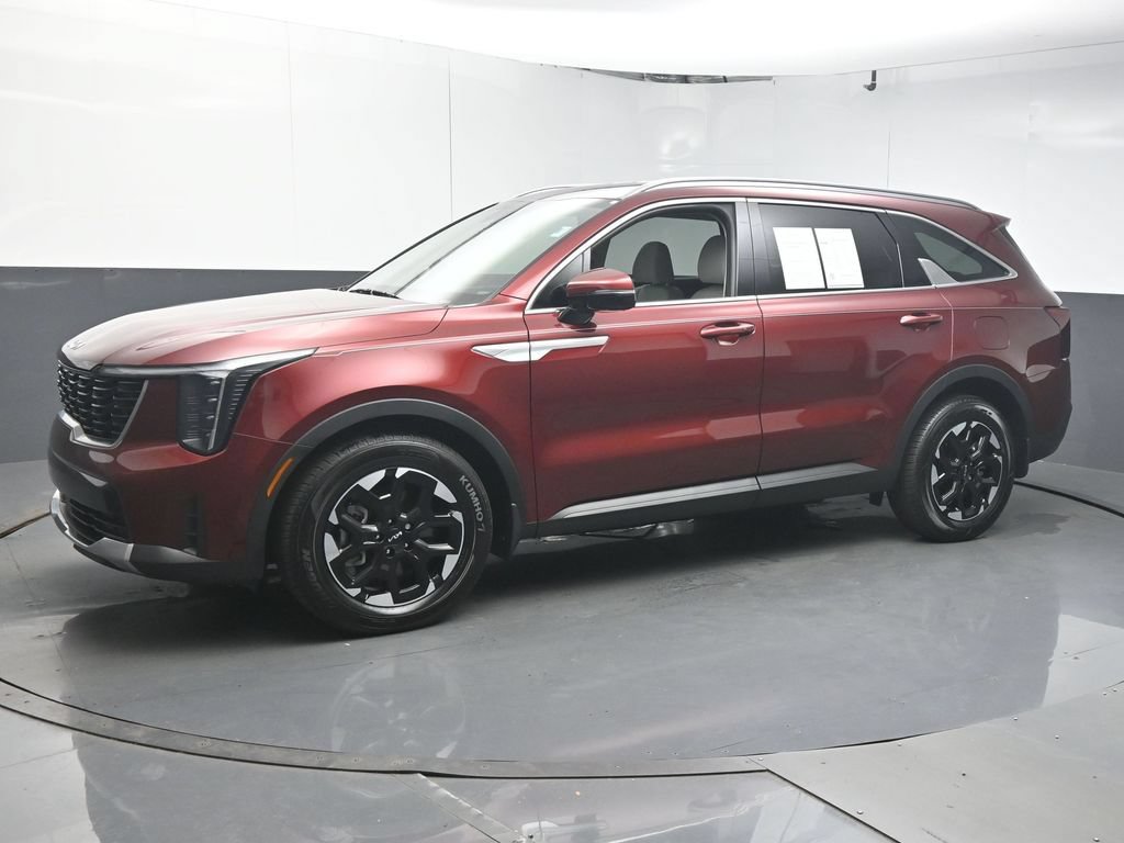 Used 2025 Kia Sorento S FWD image 4