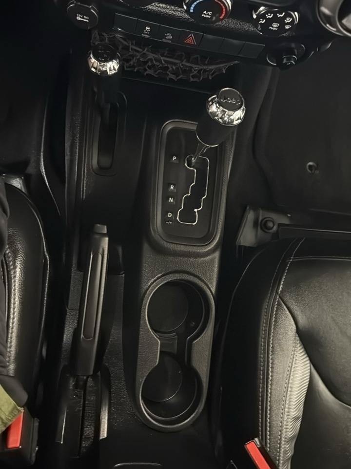 Used 2013 Jeep Wrangler Unlimited Sport w/ Connectivity Group AWD/4WD image 22