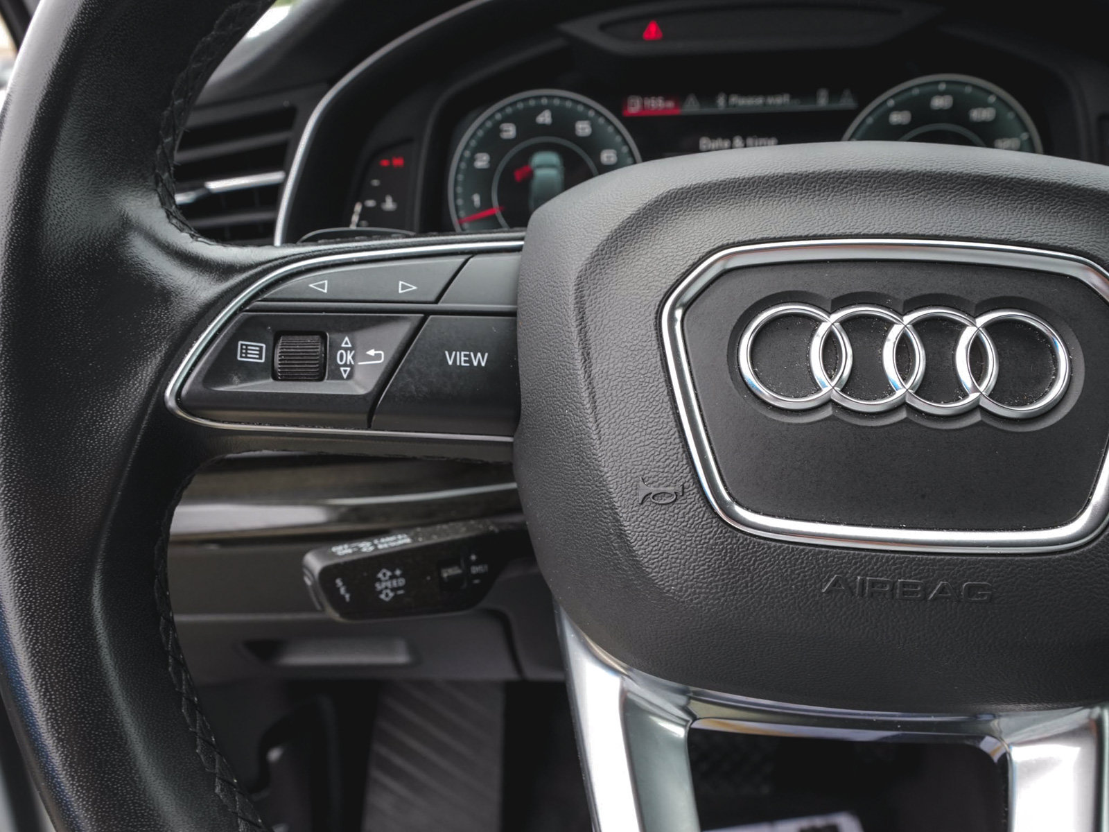 Used 2023 Audi Q7 3.0T Premium w/ Convenience Package AWD/4WD image 19