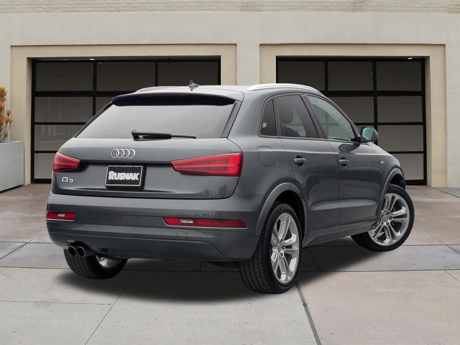 Used 2018 Audi Q3 2.0T Premium FWD image 4