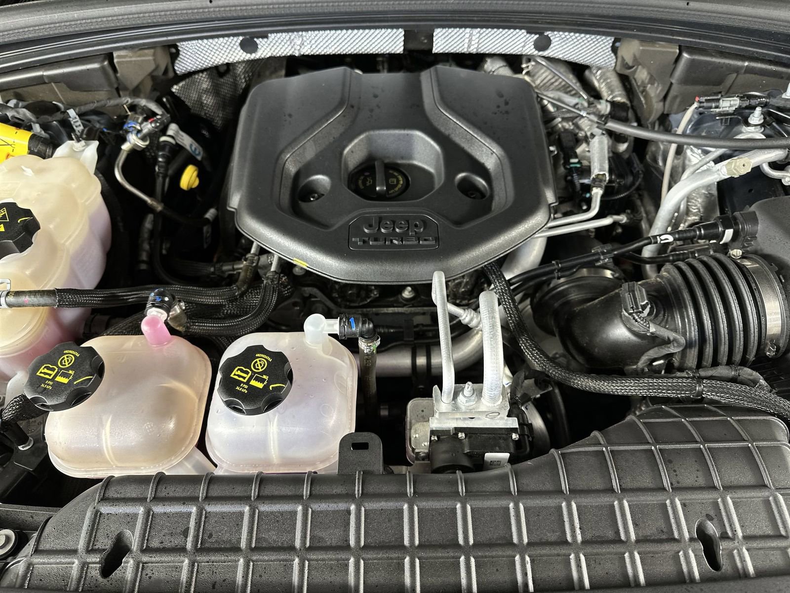 Used 2024 Jeep Grand Cherokee Limited 4xe image 28