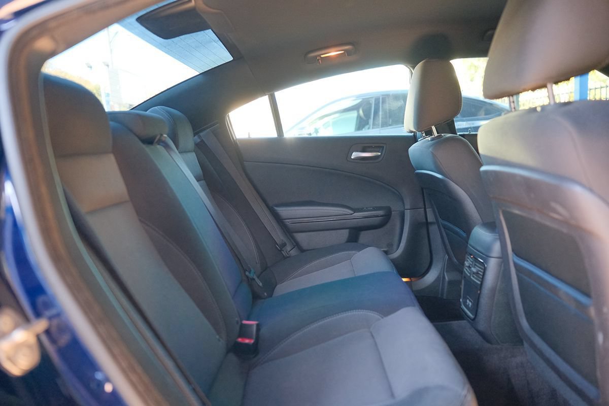 Used 2016 Dodge Charger SE w/ Blacktop Package RWD image 25