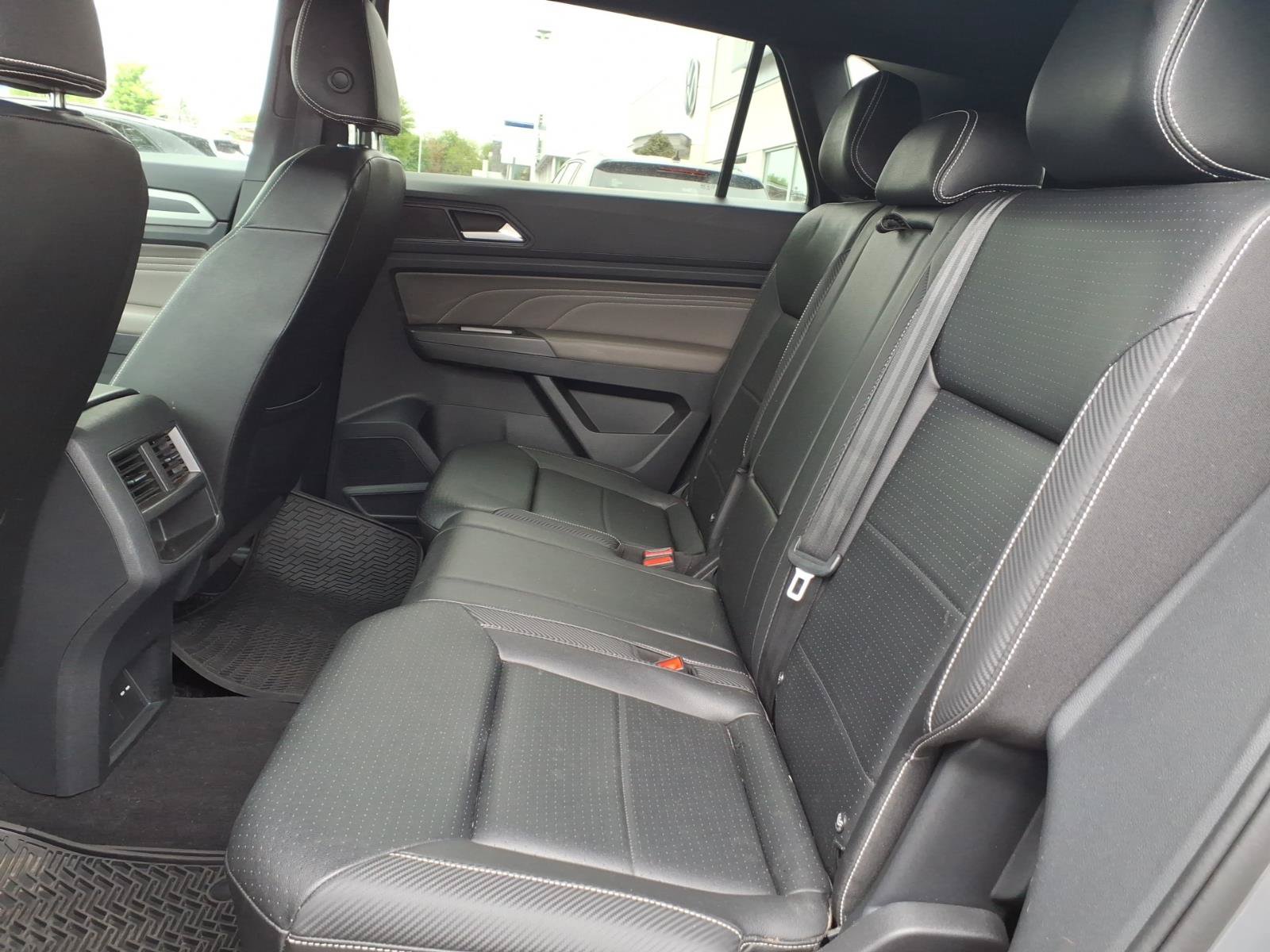 Certified 2023 Volkswagen Atlas Cross Sport SEL AWD/4WD image 16