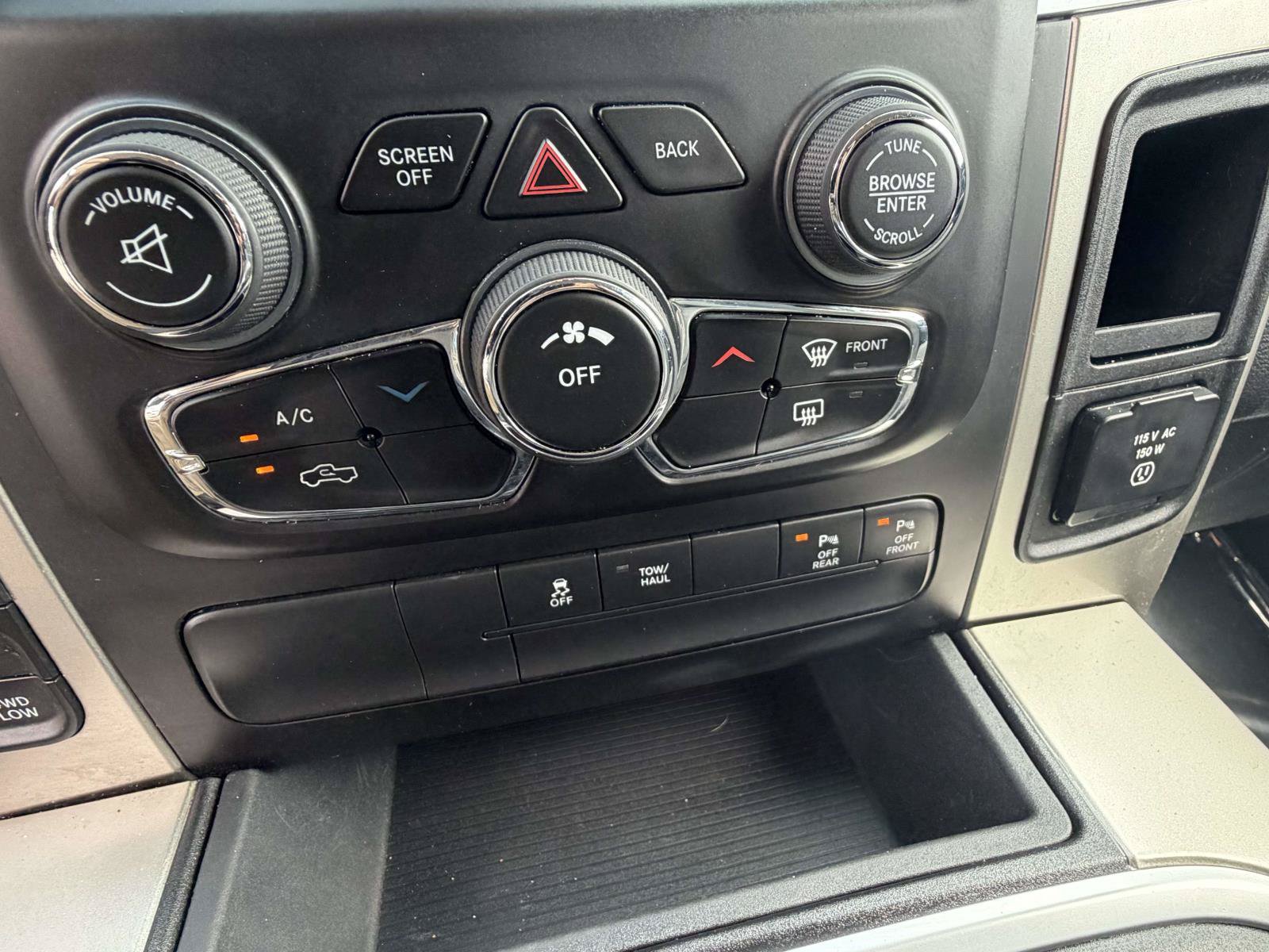 Used 2016 RAM 1500 Big Horn AWD/4WD image 13