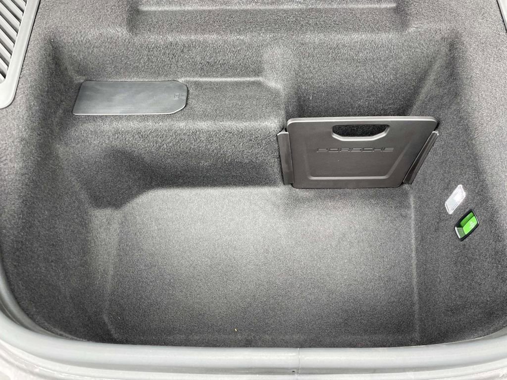 Used 2024 Porsche Macan 4 Electric image 25