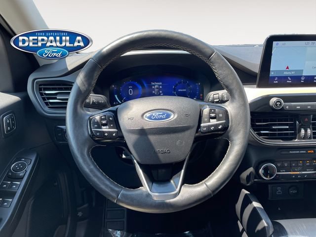Certified 2022 Ford Escape Titanium w/ Titanium Elite Package AWD/4WD image 15