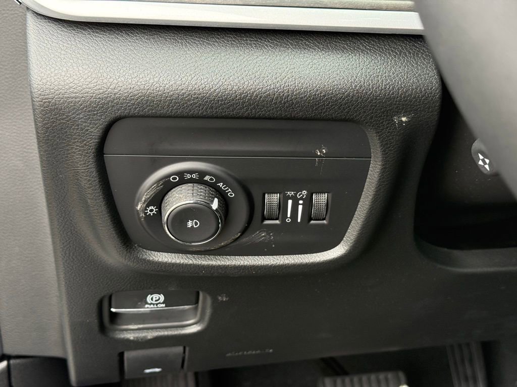 New 2026 Jeep Grand Cherokee L Limited image 17