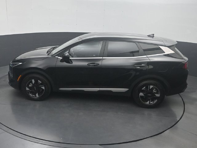Used 2026 Kia Sportage LX FWD image 21