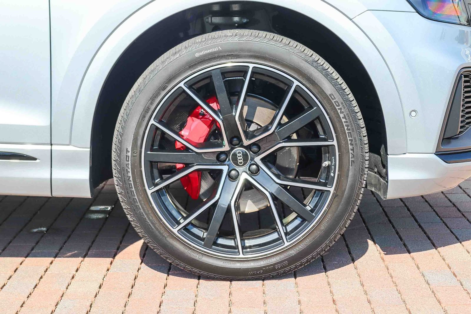 Used 2023 Audi Q8 Premium Plus AWD/4WD image 9