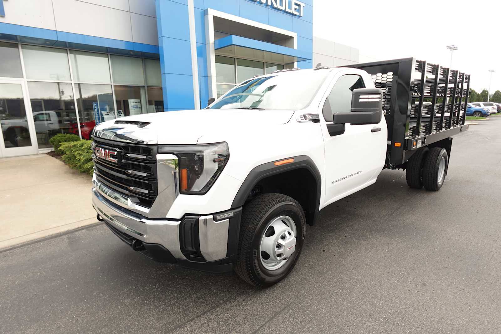 New 2026 GMC Sierra 3500 Pro w/ Convenience Package RWD image 3