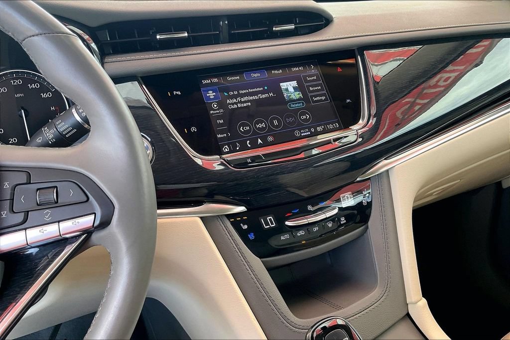 Used 2024 Cadillac XT6 Premium Luxury FWD image 6