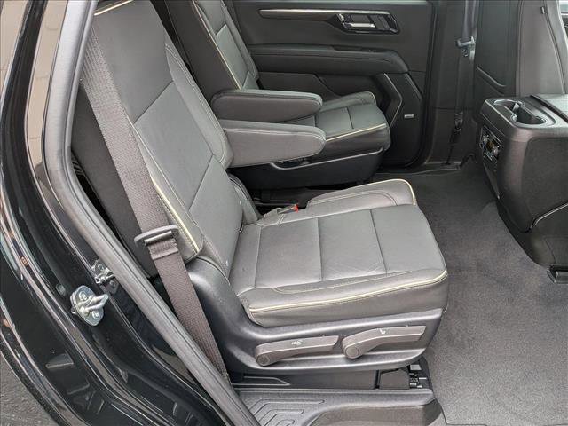 Used 2025 Chevrolet Tahoe Premier AWD/4WD image 19