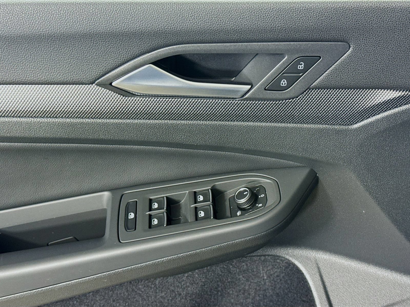 Certified 2026 Volkswagen Golf AWD/4WD image 11