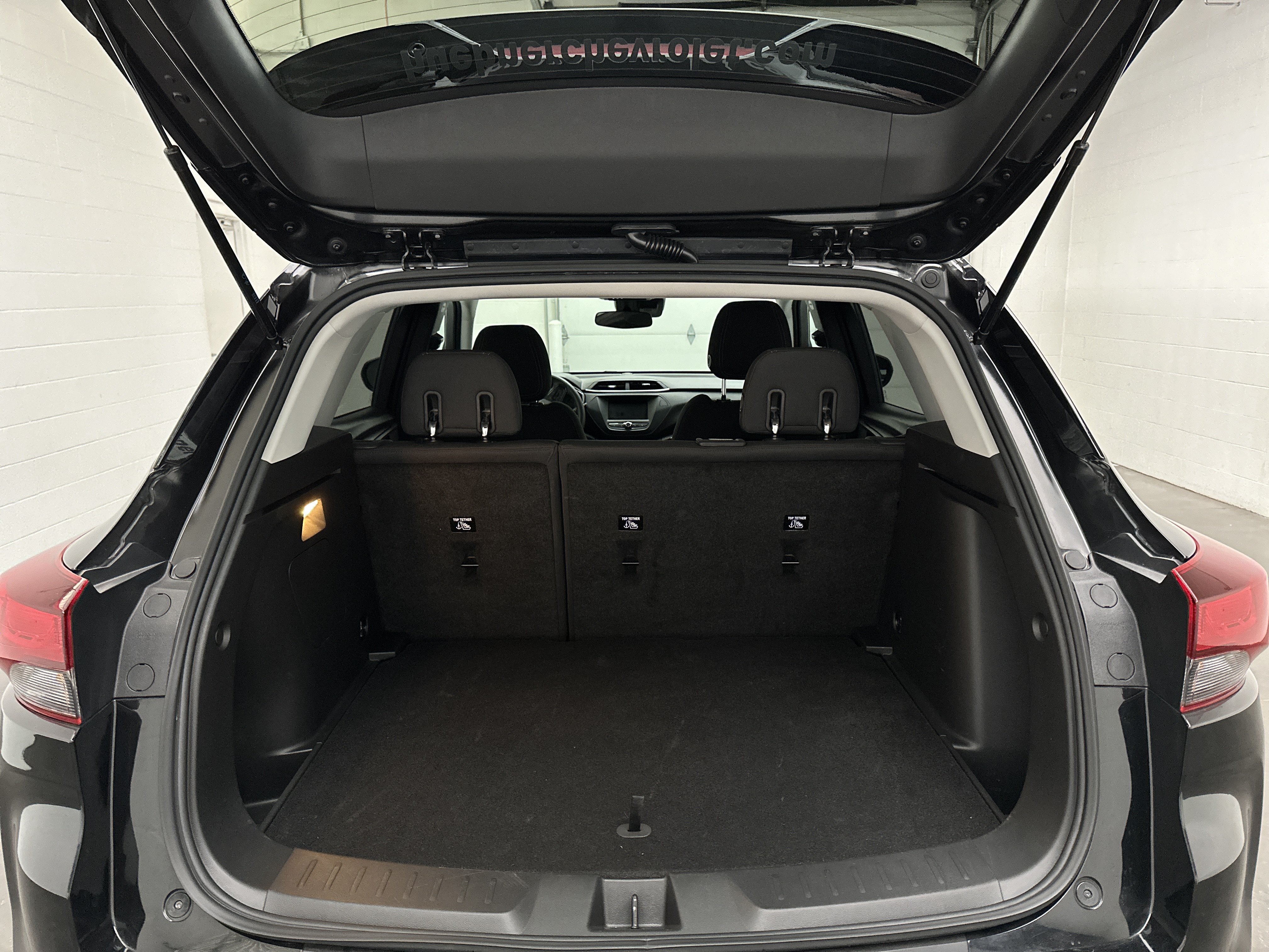 Used 2023 Chevrolet TrailBlazer LT AWD/4WD image 14