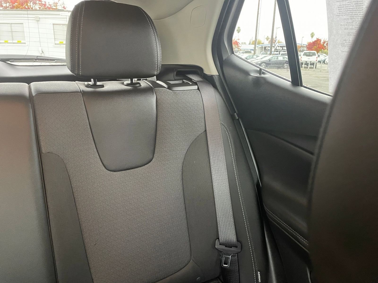 Used 2025 Buick Encore GX Preferred image 31