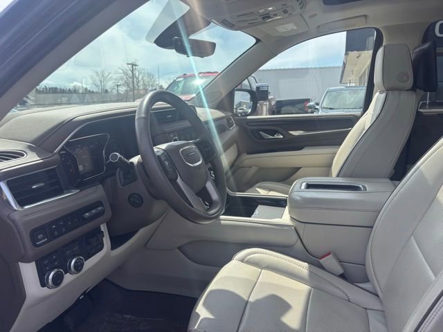 Used 2021 GMC Yukon Denali w/ Denali Ultimate Package AWD/4WD image 11
