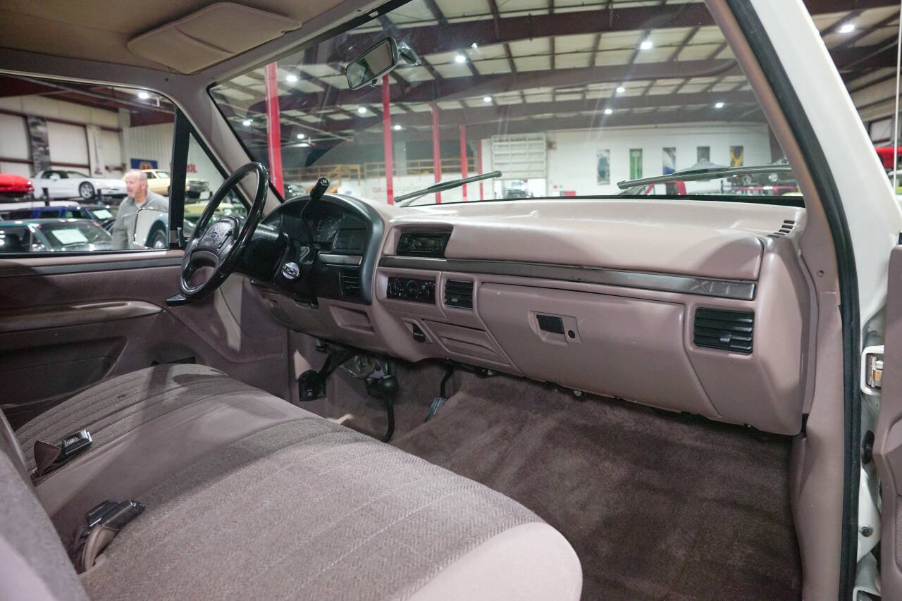 Used 1993 Ford F150 XL AWD/4WD image 32