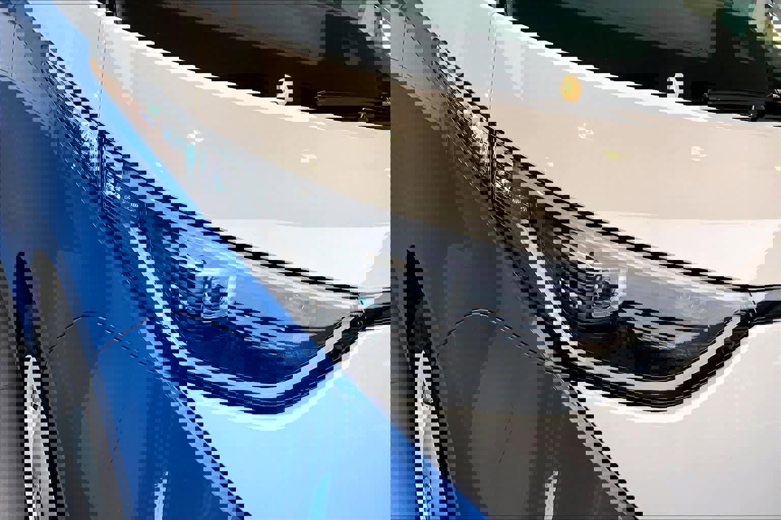 Used 2025 Volkswagen ID. Buzz 1st Edition image 25