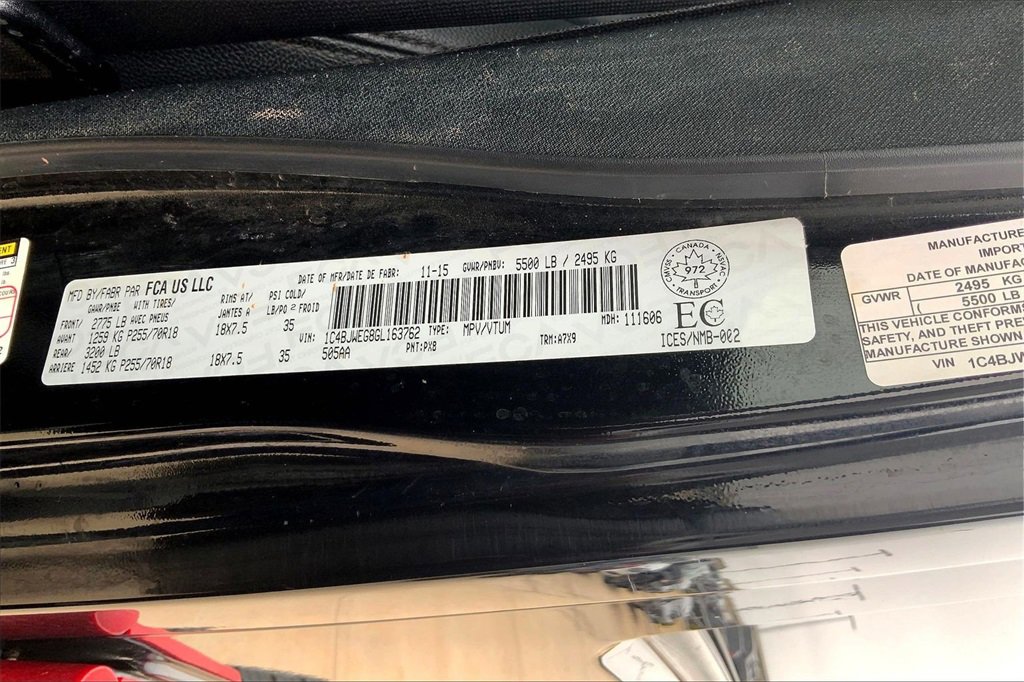 Used 2016 Jeep Wrangler Unlimited Sahara w/ Dual Top Group image 29