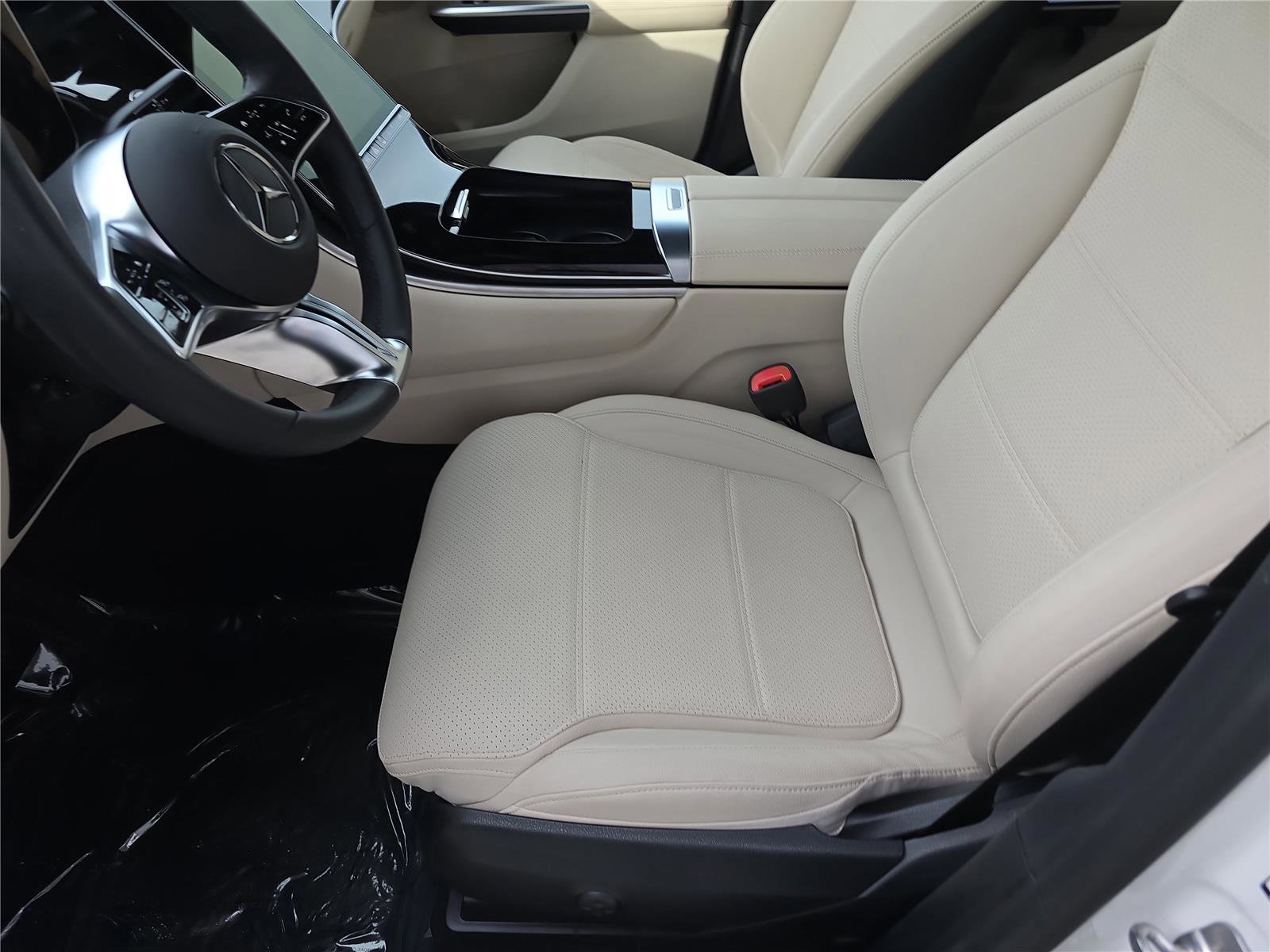 Used 2025 Mercedes-Benz GLC 350e GLC 350e image 22