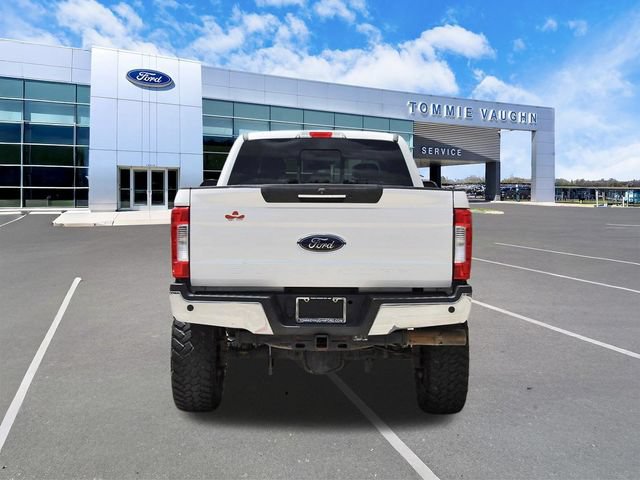 Used 2017 Ford F250 Lariat w/ Lariat Ultimate Package AWD/4WD image 3