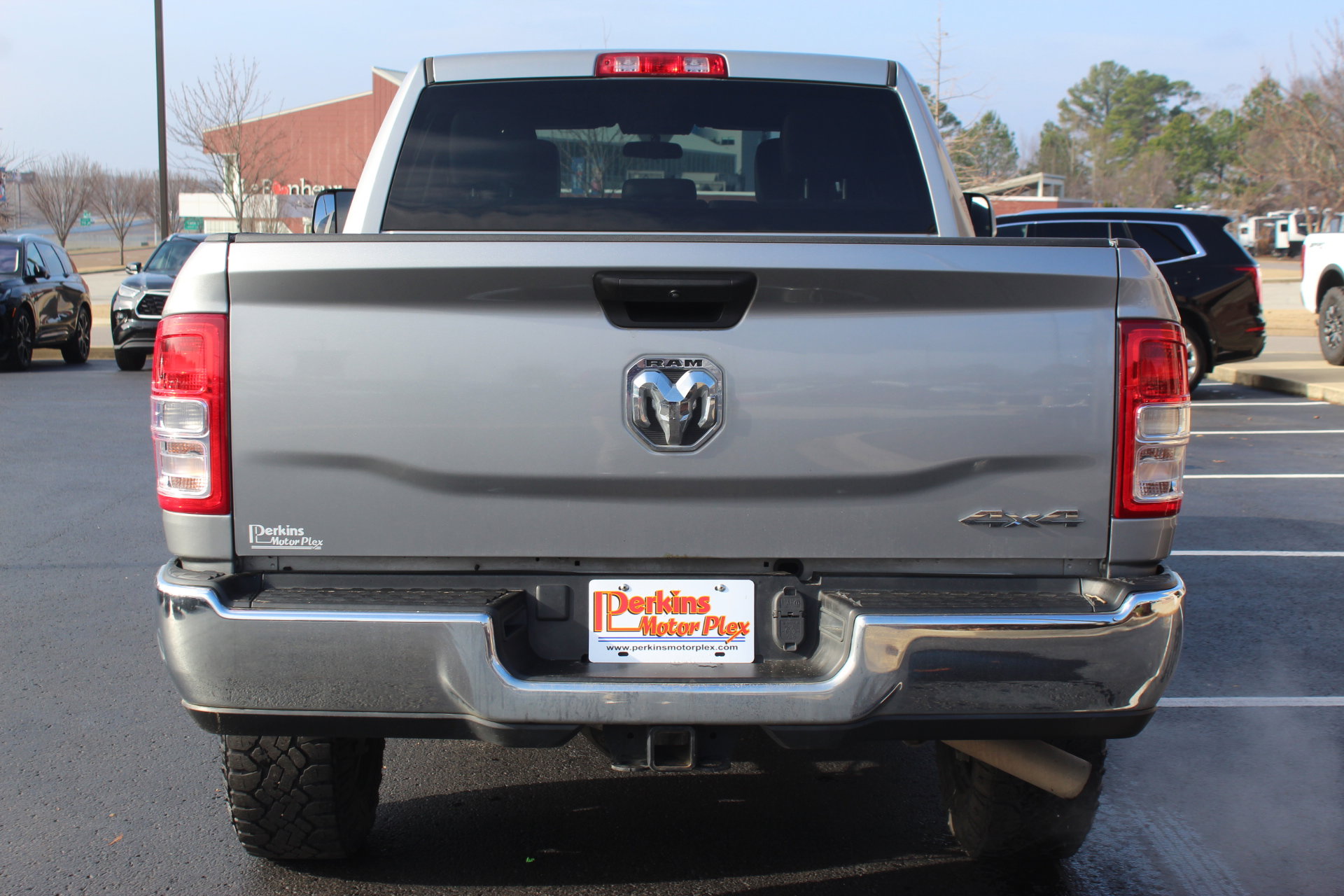 Used 2022 RAM 2500 Tradesman w/ Chrome Appearance Group image 7