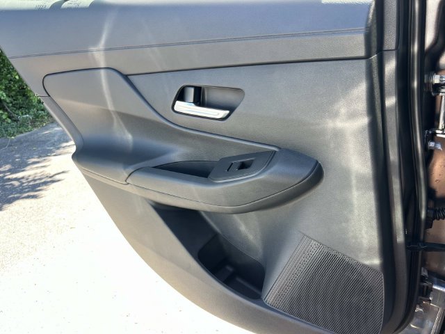 New 2026 Nissan Sentra SV w/ SV Convenience Package FWD image 18