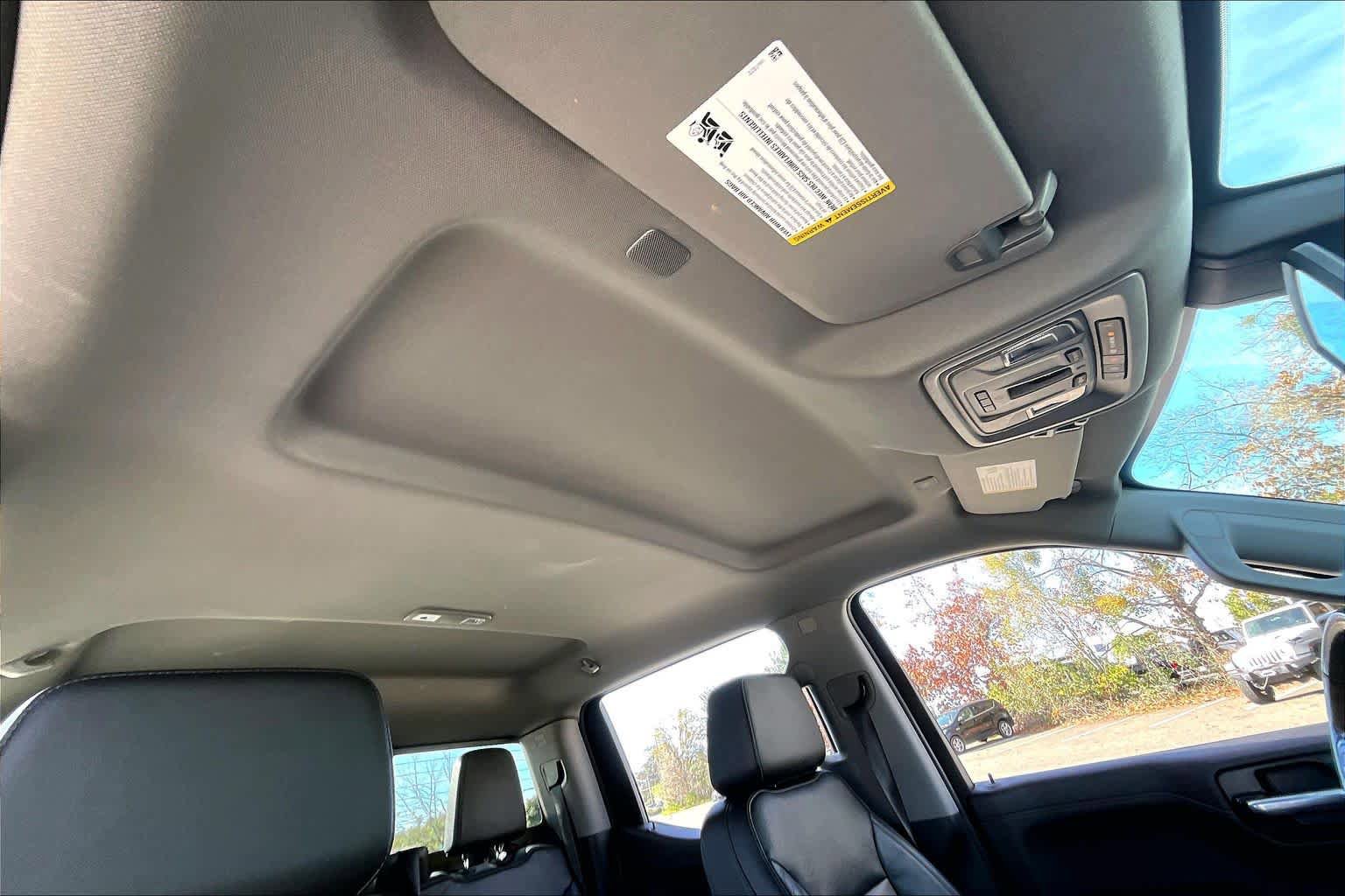 Used 2020 GMC Sierra 1500 SLT w/ SLT Premium Plus Package image 13