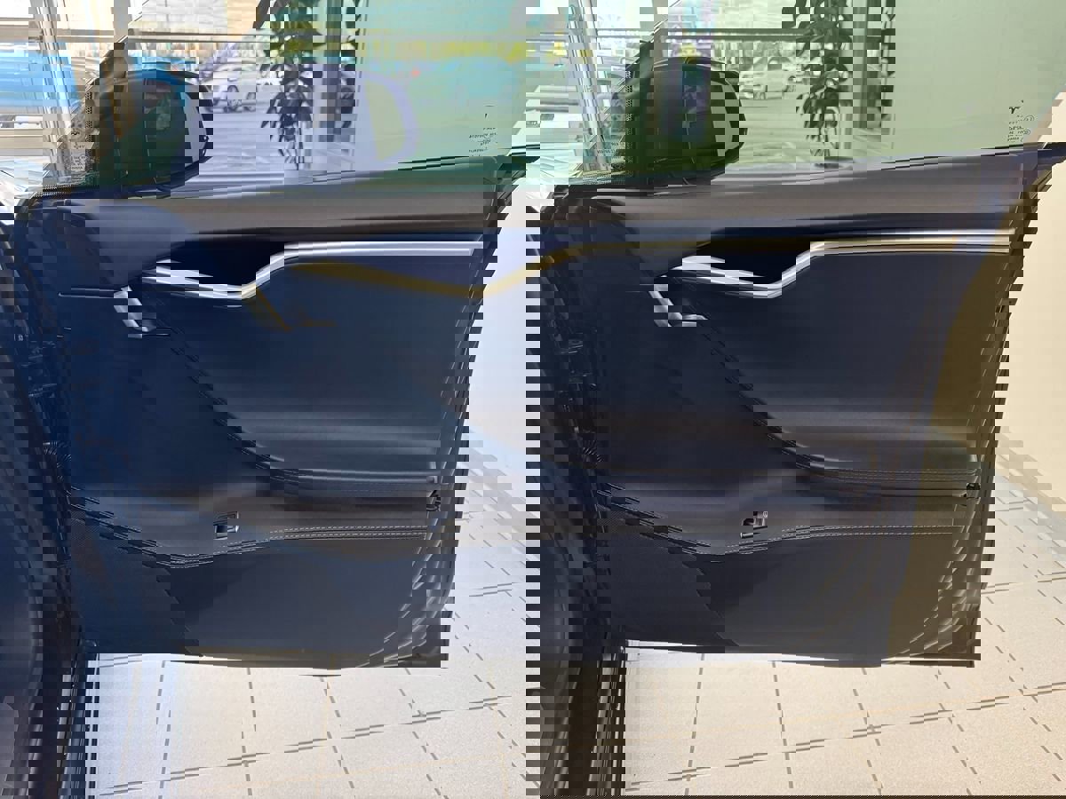 Used 2017 Tesla Model S 75D image 18