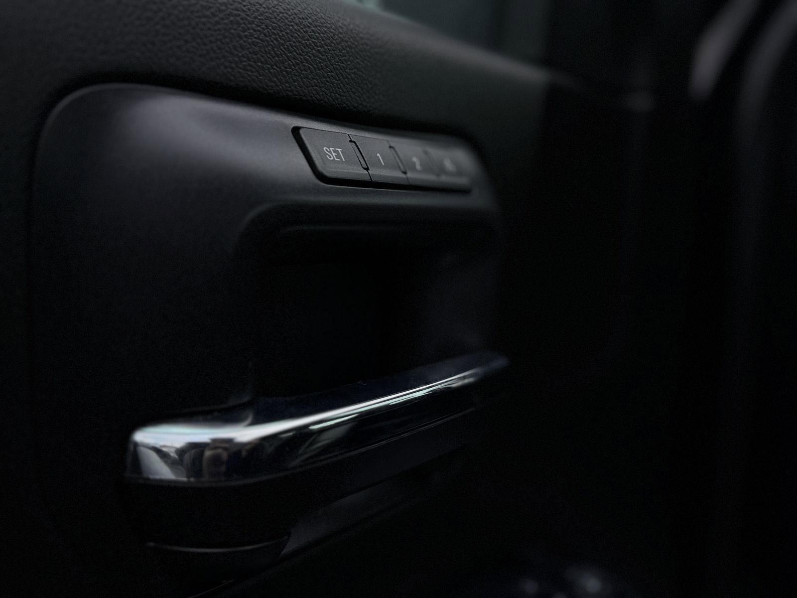 Used 2018 GMC Sierra 1500 SLT image 14