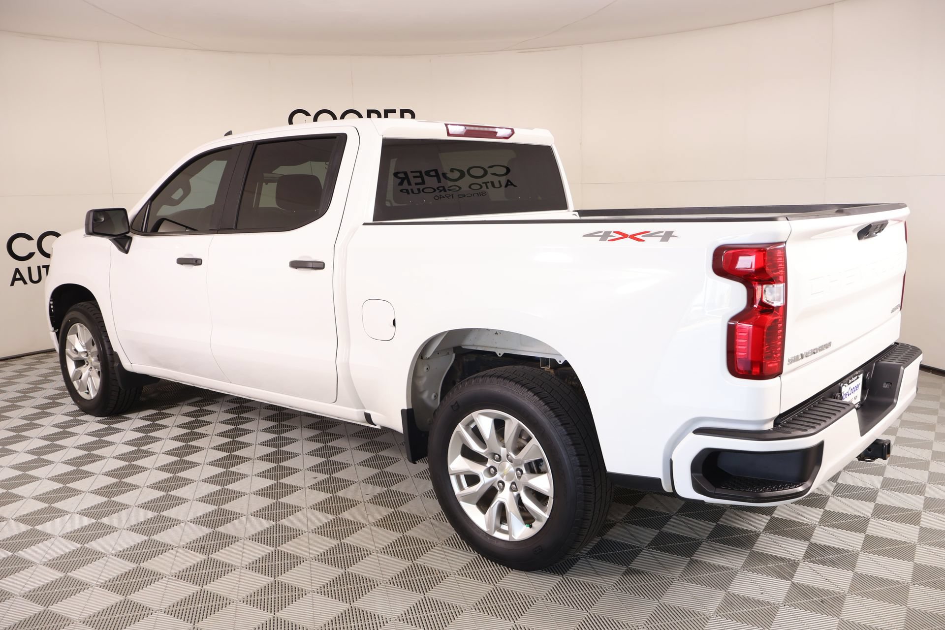 Used 2023 Chevrolet Silverado 1500 Custom AWD/4WD image 21