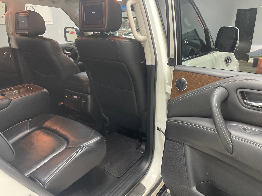 Used 2016 INFINITI QX80 Luxe w/ 22" Wheel Package image 39