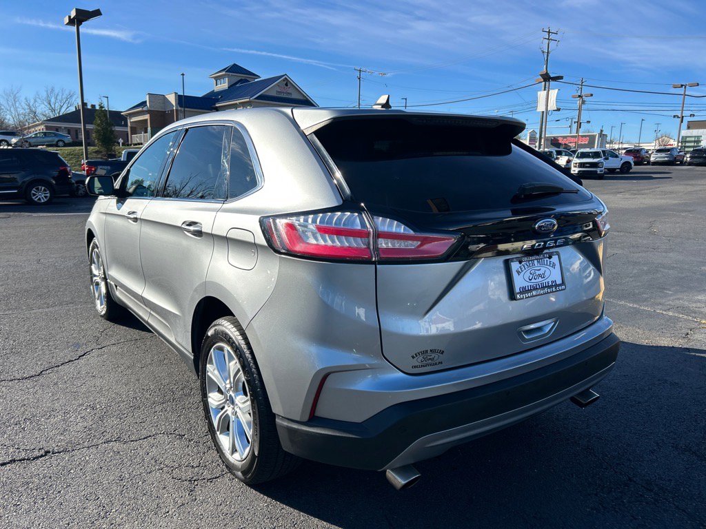 Used 2022 Ford Edge Titanium image 10