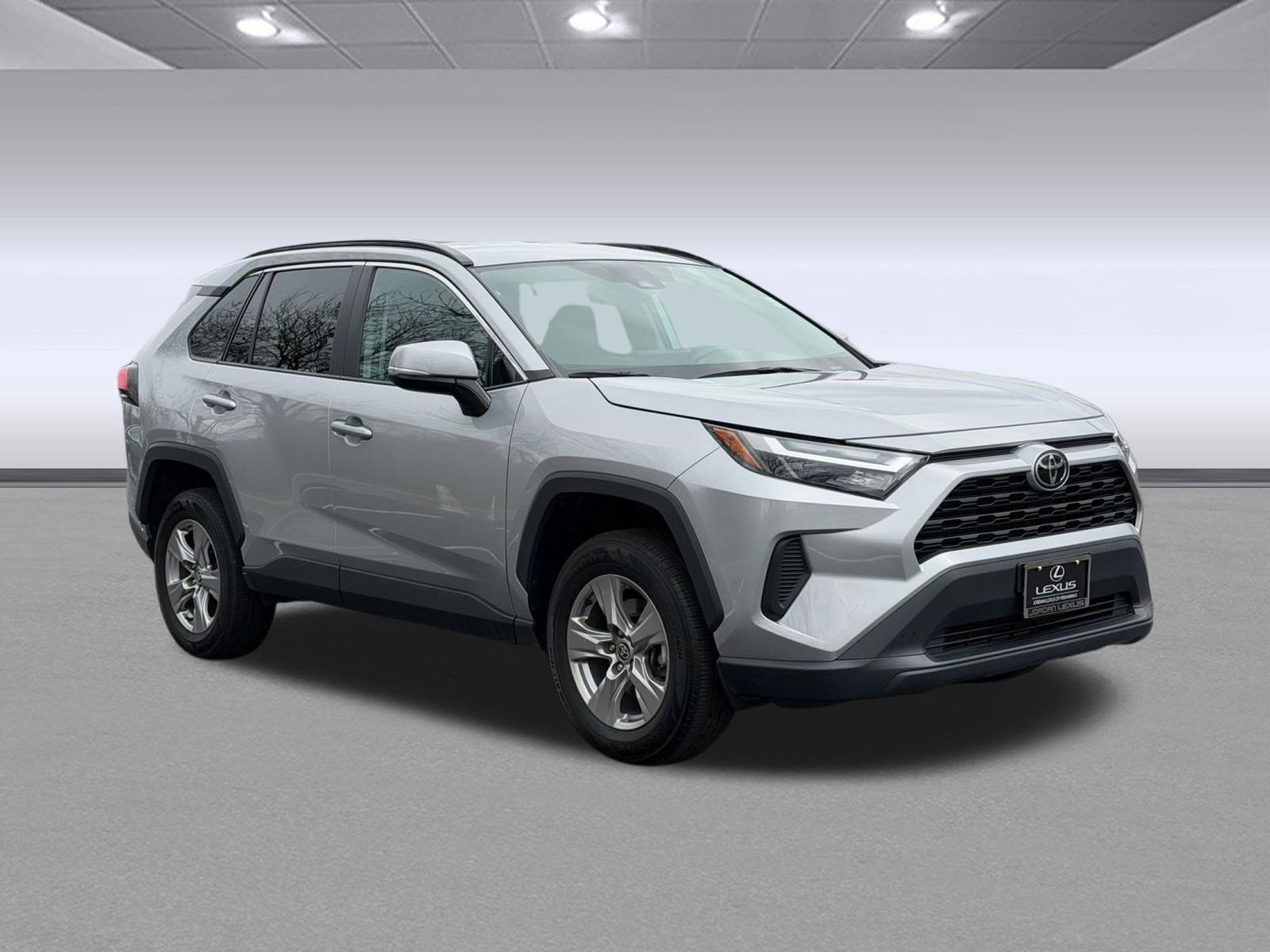 Used 2023 Toyota RAV4 XLE image 6