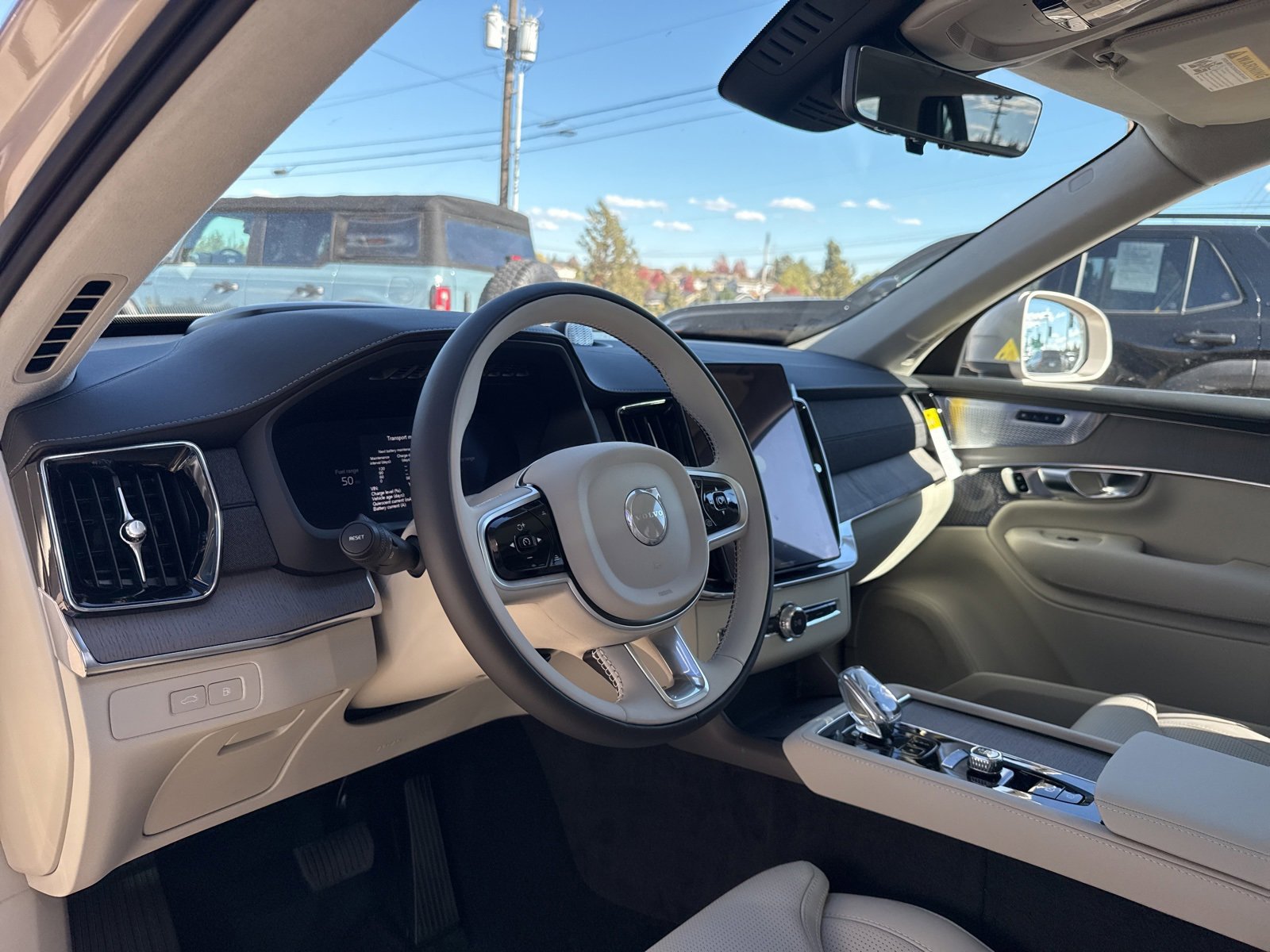 New 2026 Volvo XC90 T8 Ultra image 8