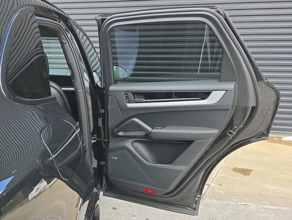 Certified 2026 Porsche Cayenne image 22