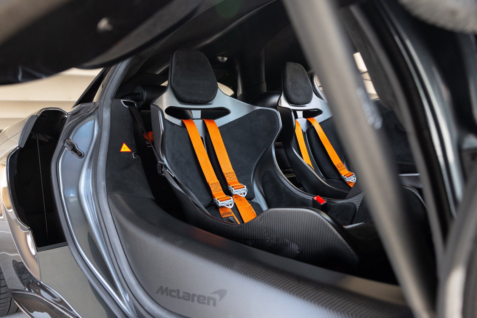 Used 2020 McLaren 620R RWD image 68