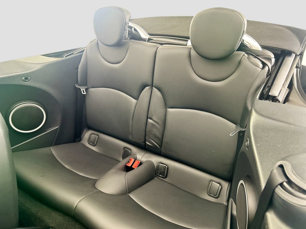 Used 2014 MINI Cooper S FWD image 17