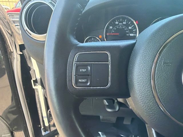 Used 2018 Jeep Wrangler Unlimited Sahara AWD/4WD image 23
