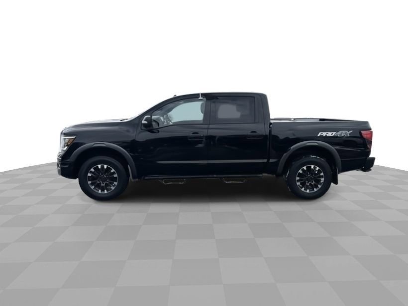 Used 2021 Nissan Titan PRO-4X w/ Pro-4x Convenience Package image 5