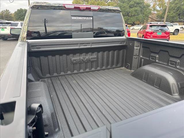 Used 2025 GMC Sierra 1500 AT4 w/ AT4 Premium Package image 11