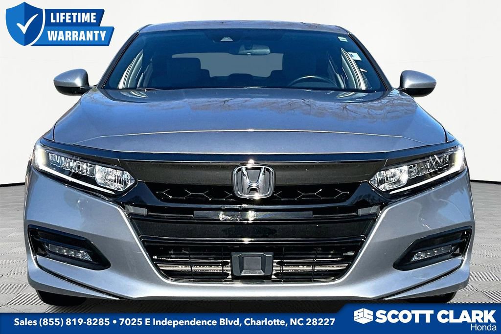 Used 2018 Honda Accord Sport image 2