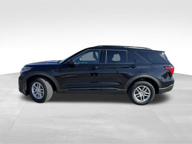 Used 2025 Ford Explorer Active image 3