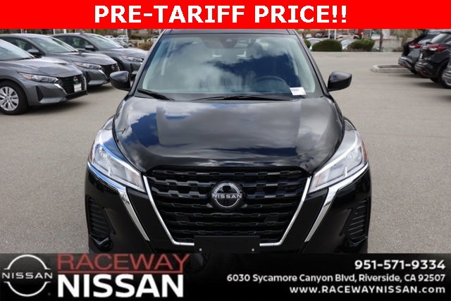 New 2025 Nissan Kicks Play S image 9