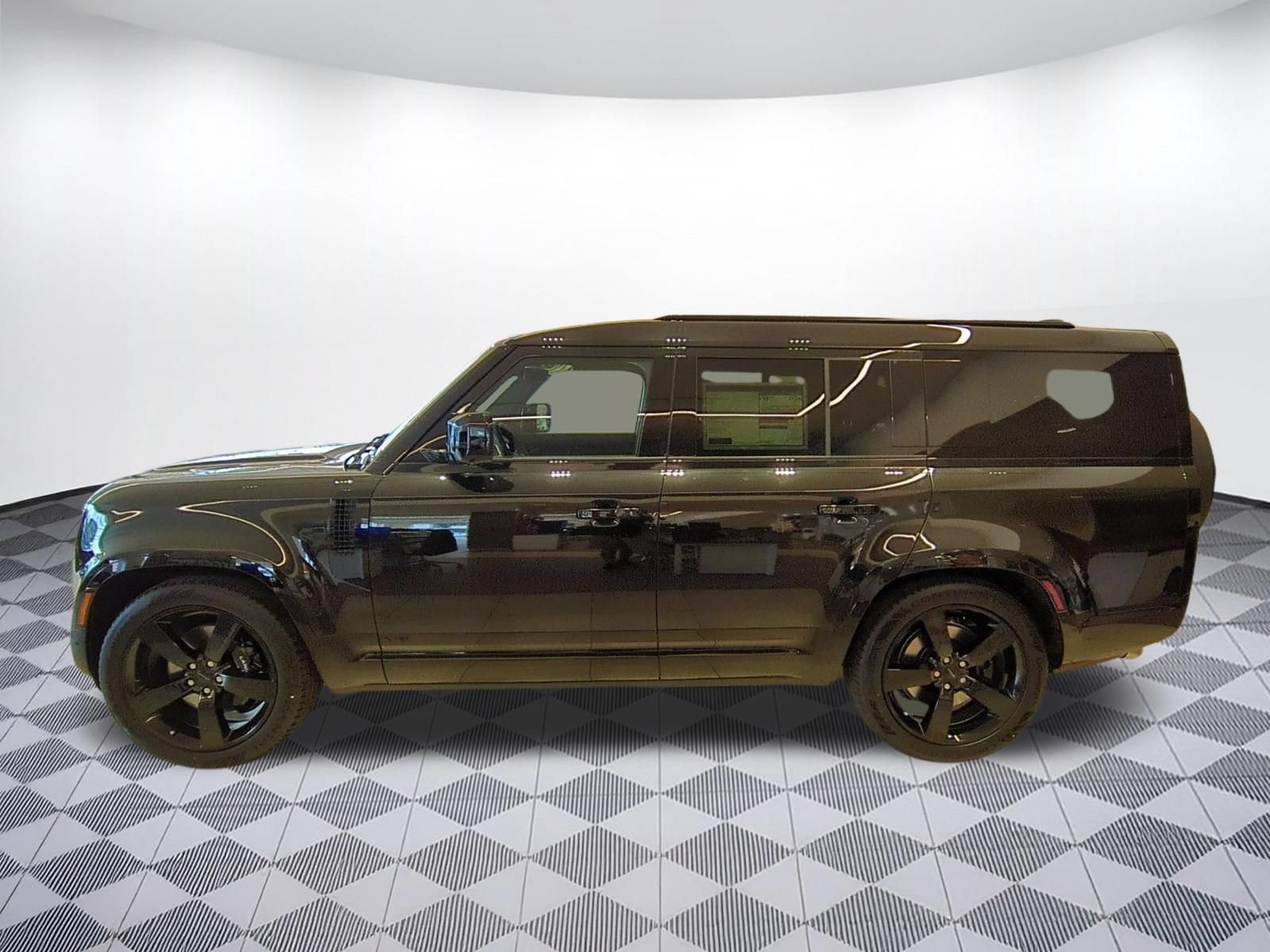 New 2026 Land Rover Defender 130 V8 AWD/4WD image 2
