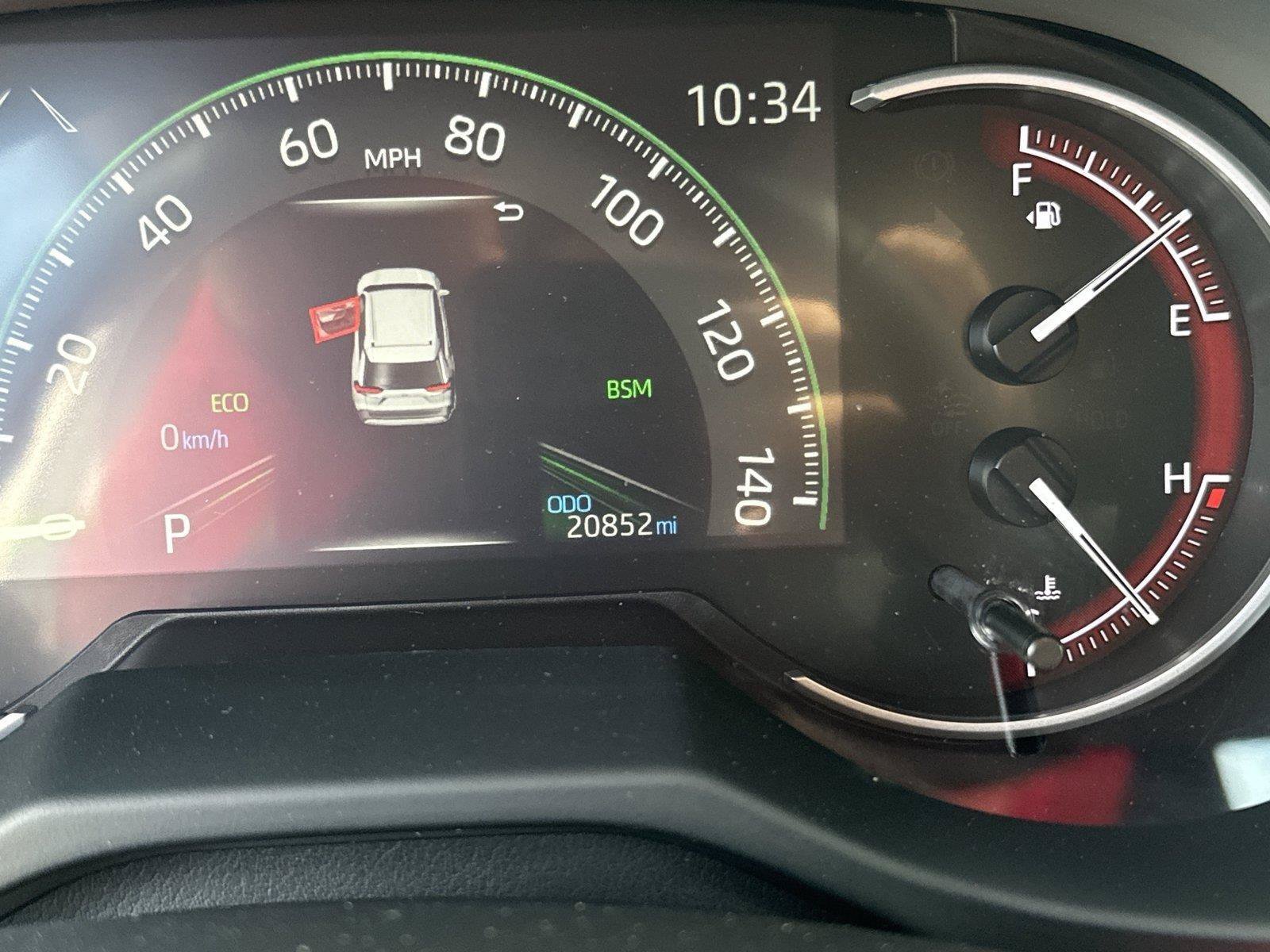 Used 2024 Toyota RAV4 XLE Premium FWD image 14